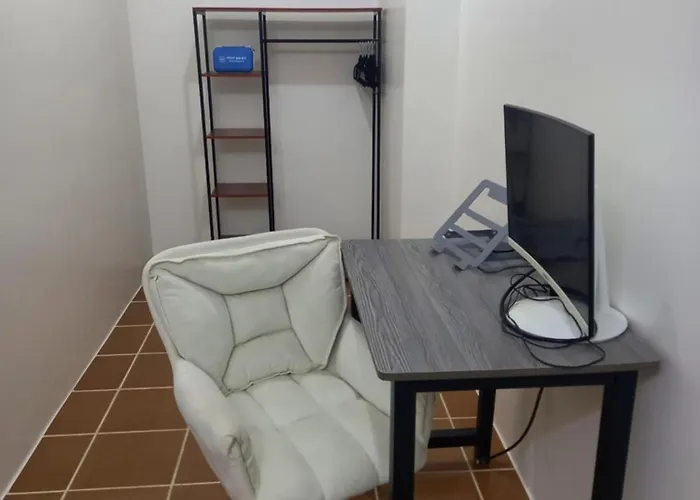 Spacious Staycation In Pasig Urban Metro Escape شقة مانيلا