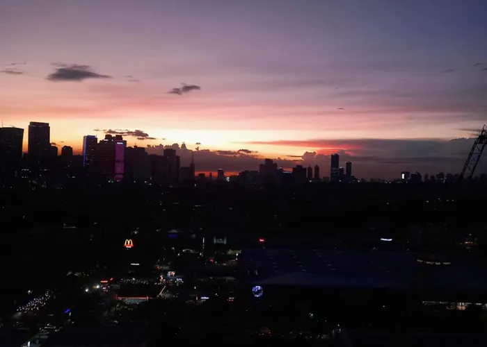 Spacious Staycation In Pasig Urban Metro Escape