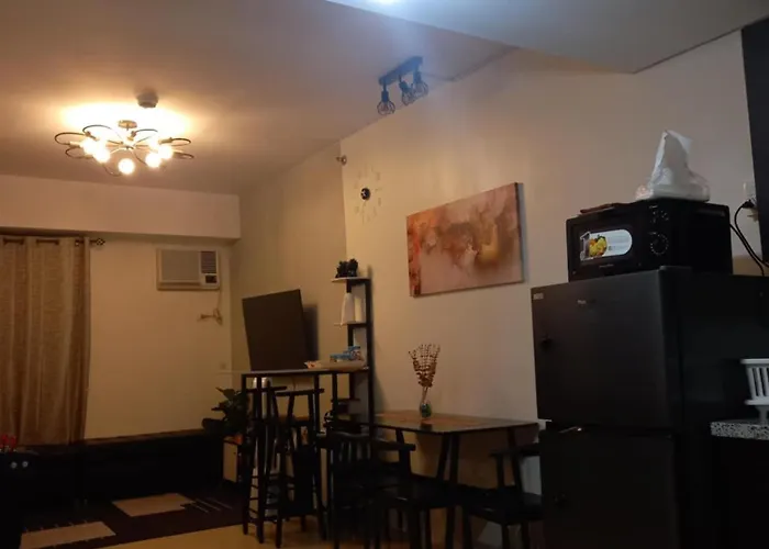 Spacious Staycation In Pasig Urban Metro Escape شقة مانيلا